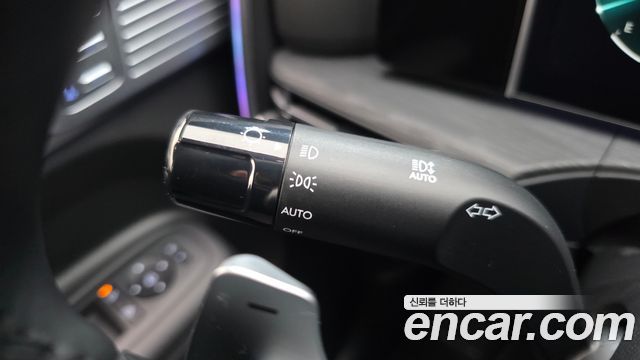 Hyundai Santafe 2025 — photo 32