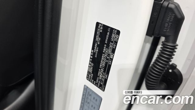 Hyundai Santafe 2025 — photo 33