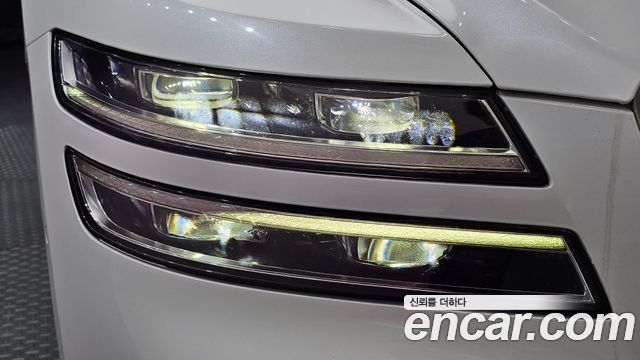 Genesis G80 2022 — photo 8