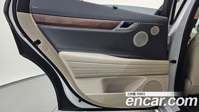 Genesis G80 2022 — photo 15