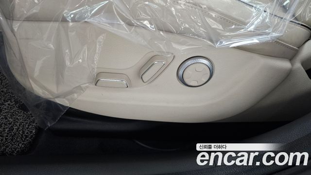 Genesis G80 2022 — photo 30