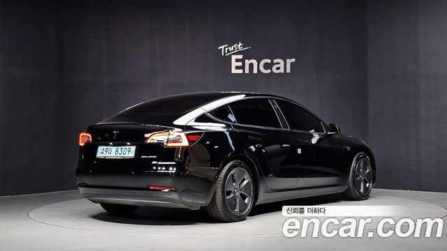 Tesla Model 3 2022 — photo 2