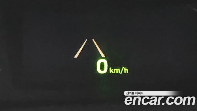 Genesis G80 2018 — photo 25