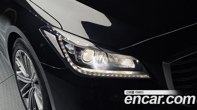 Genesis G80 2018 — photo 8