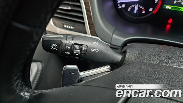 Genesis G80 2018 — photo 29