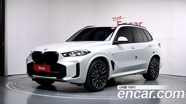 BMW X5 2026 — photo 1