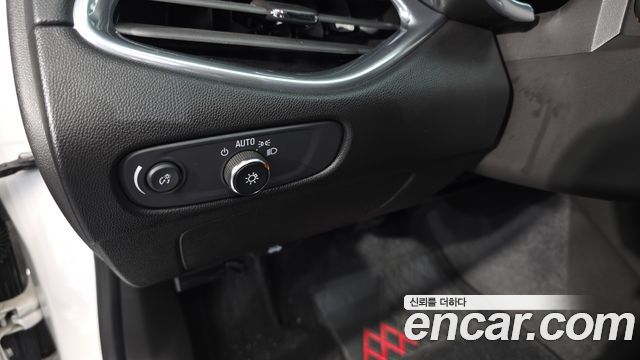 Chevrolet Korea Malibu 2019 — photo 25