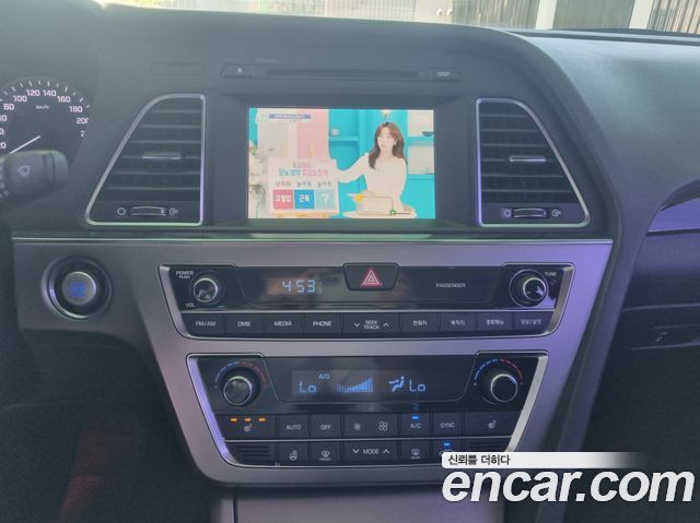Hyundai Sonata 2015 — photo 17