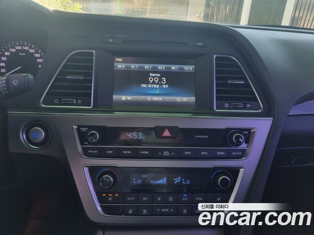 Hyundai Sonata 2015 — photo 19