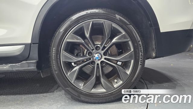 BMW X4 2015 — photo 7