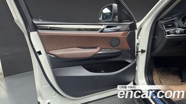 BMW X4 2015 — photo 14