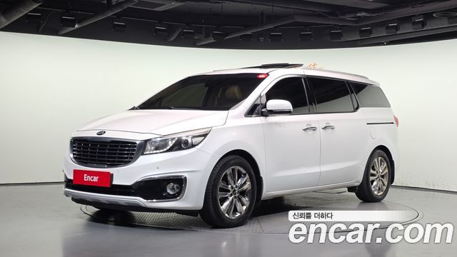 Kia Canival 2015 — photo 1