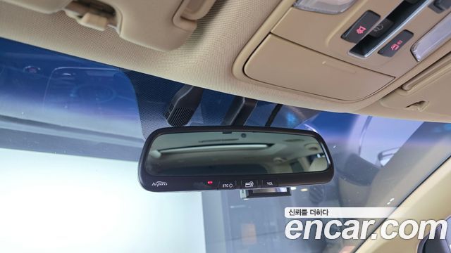 Kia Canival 2015 — photo 18