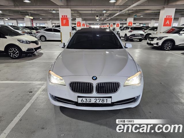 BMW 5-Series 2011 — photo 1
