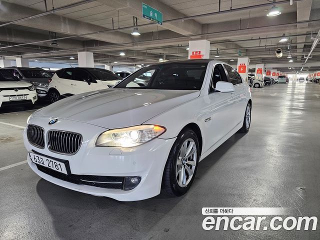 BMW 5-Series 2011 — photo 2