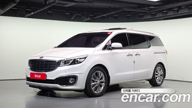 Kia Canival 2016 — photo 1