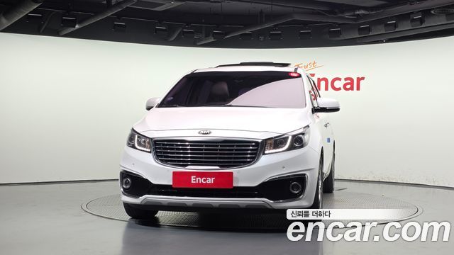 Kia Canival 2016 — photo 3