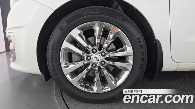Kia Canival 2016 — photo 5