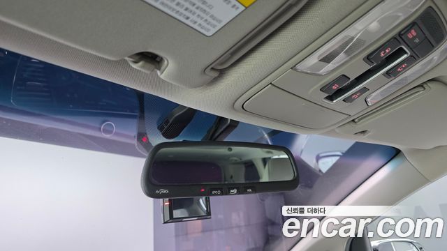 Kia Canival 2016 — photo 17