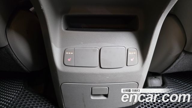 Kia Canival 2016 — photo 19
