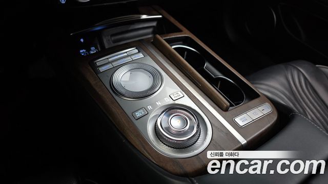 Genesis G80 2022 — photo 12