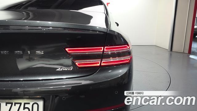 Genesis G80 2022 — photo 9