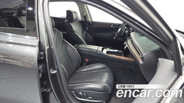 Genesis G80 2022 — photo 16