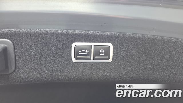 Genesis G80 2022 — photo 30