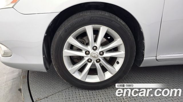 Lexus ES 2011 — photo 5