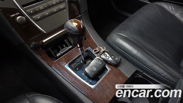 Lexus ES 2011 — photo 9