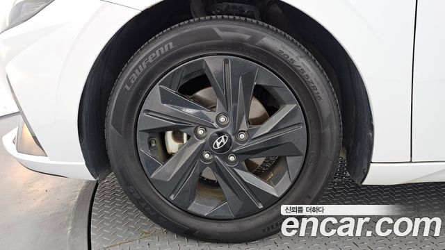 Hyundai AVANTE 2023 — photo 5