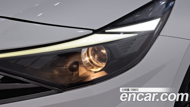 Hyundai AVANTE 2023 — photo 8