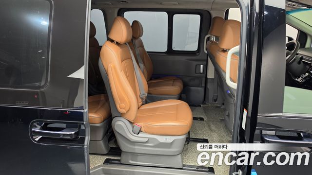 Hyundai Staria 2022 — photo 12