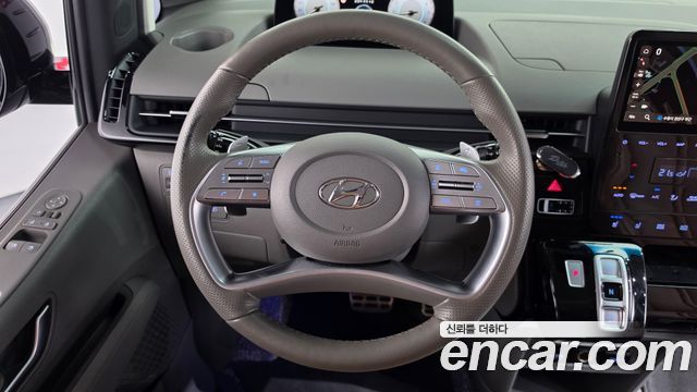 Hyundai Staria 2022 — photo 13