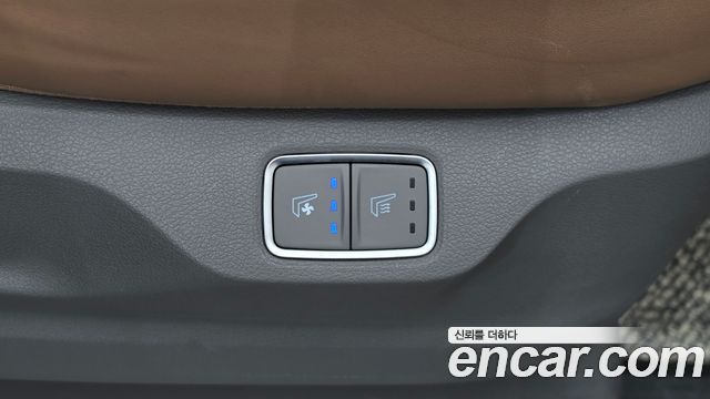 Hyundai Staria 2022 — photo 18