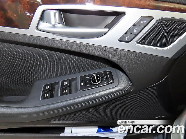 Hyundai Genesis 2015 — photo 13