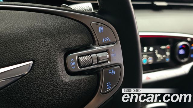 Genesis GV70 2022 — photo 22