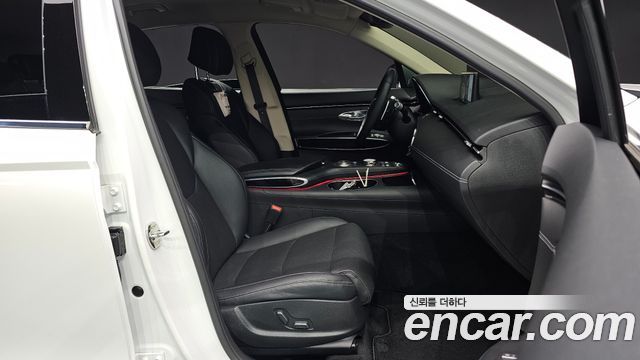 Genesis GV70 2022 — photo 16