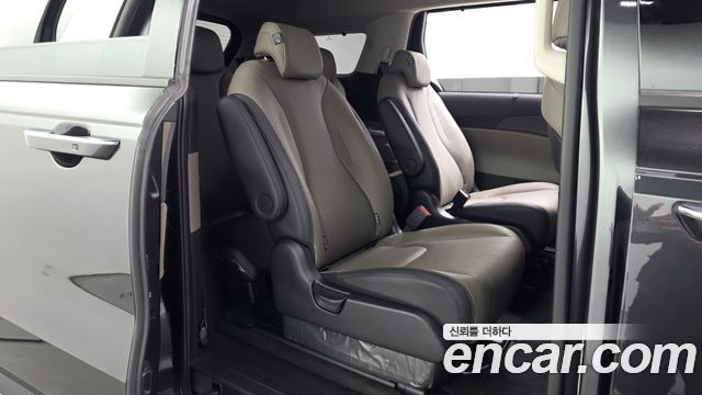 Kia Canival 2024 — photo 17