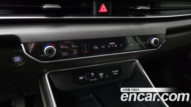 Kia Canival 2024 — photo 24