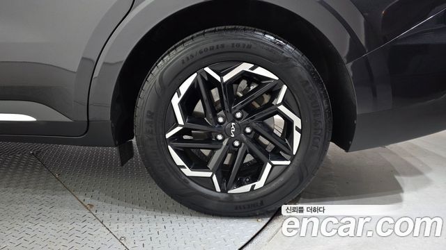 Kia Canival 2024 — photo 7