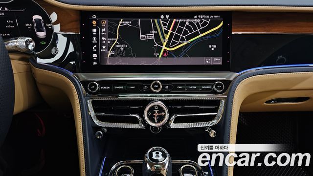 Bentley Flying Spur 2021 — photo 14