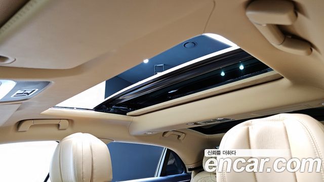 Bentley Flying Spur 2021 — photo 18