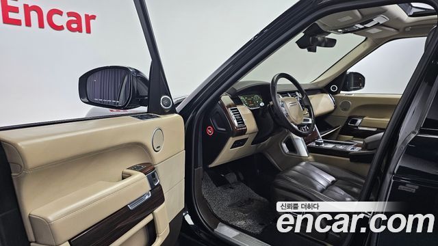 Land Rover Range Rover 2017 — photo 13
