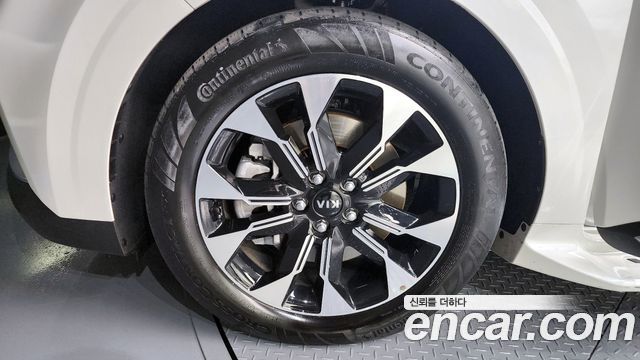 Kia Canival 2021 — photo 5