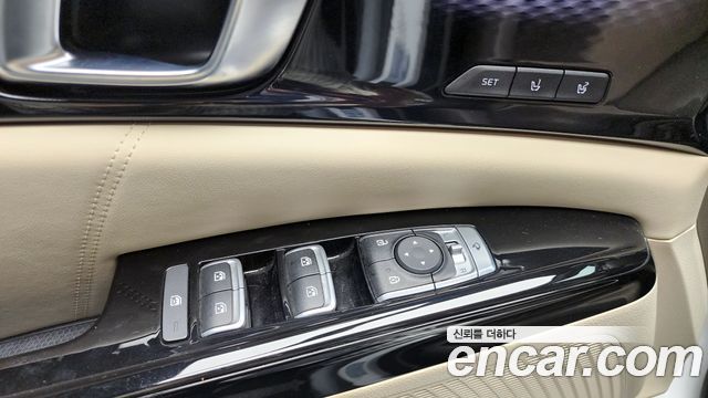 Kia Canival 2021 — photo 14