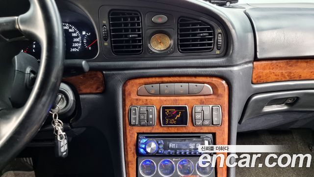 Hyundai Dynasty 2005 — photo 16