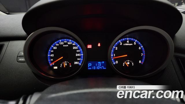 Hyundai Genesis 2010 — photo 8