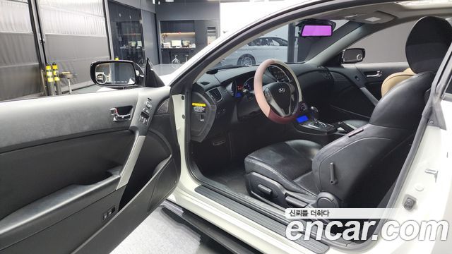 Hyundai Genesis 2010 — photo 10