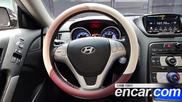 Hyundai Genesis 2010 — photo 13